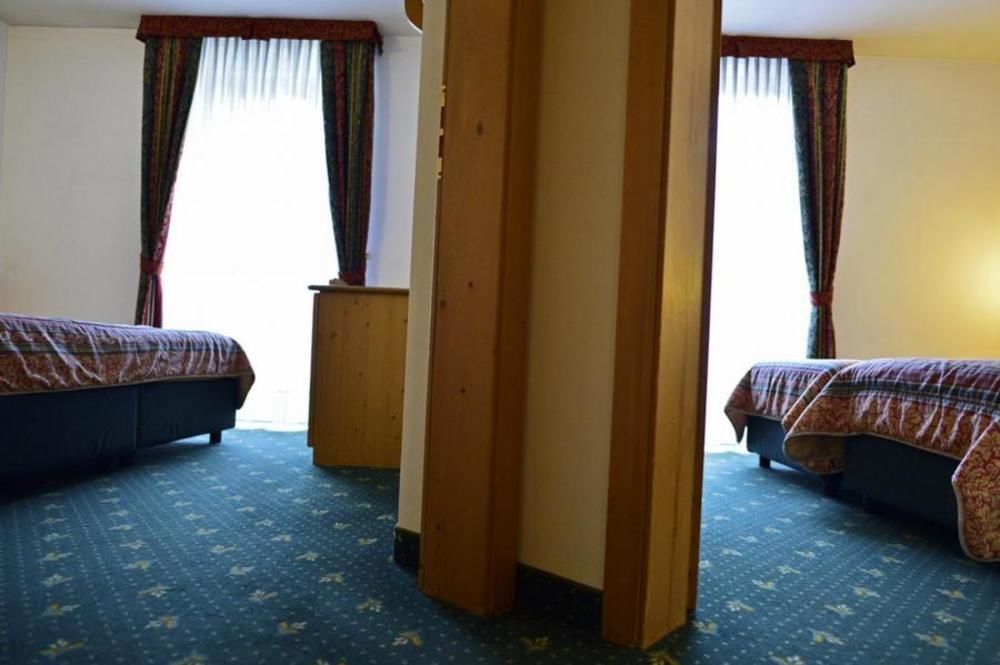 Alp Hotel Dolomiti Dimaro Luaran gambar